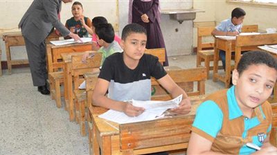بالأسماء.. أوائل الشهادة الابتدائية بمنطقة الأقصر الأزهرية