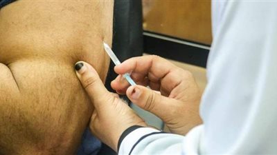 مستشار الرئيس: السيسي أوصى بتوفير اللقاح للمواطنين.. وتعاقدنا على 20 مليون جرعة من جونسون