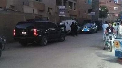 انتشار أمني مكثف بمحيط مستشفى نجع حمادي تمهيدا لتسليم ضحايا قرية 