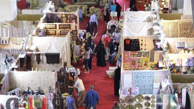 إقبال المواطنين على معرض ديارنا للأثاث والمفروشات في ثاني أيامه | صور