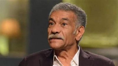 سمم كلبي الحراسة ونط من السور.. تفاصيل سرقة فيلا الفنان سيد رجب في البدرشين