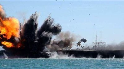 الأقمار الاصطناعية تظهر صور جديدة لغرق أكبر سفينة لقوات البحرية الإيرانية | صور