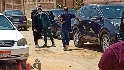 سر تخلي إيمي سمير غانم عن الأسود في زيارة والدها | فيديو وصور