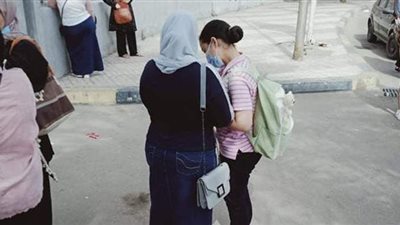 التزام طلاب الشهادة الإعدادية بالإجراءات الاحترازية في الإسكندرية | صور