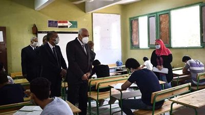 بث مباشر.. محافظ الجيزة يتفقد التزام لجان امتحانات الإعدادية بالإجراءات الاحترازية