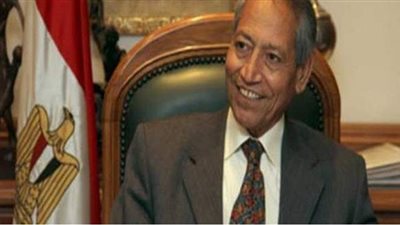 جودة عبد الخالق: يجب تخفيض المصروفات بنسبة 10% بما يعادل نصف الأجور