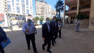 محافظ الغربية يتفقد امتحانات الإعدادية ويشدد على الإجراءات الاحترازية