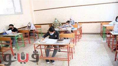 محافظ الغربية يتابع سير امتحانات الشهادة الإعدادية في يومها الأول | صور