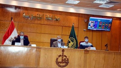 محافظ القليوبية يتابع أعمال لجان البت في ملفات التصالح بمخالفات البناء