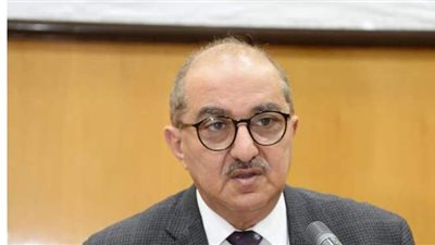 ترقية 4 آلاف موظف من العاملين بجامعة أسيوط للدرجة الوظيفية الأعلى