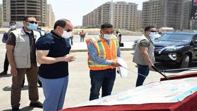 جولات الجمعة للمشروعات القومية.. السيسي يتفقد أعمال تطوير وصيانة للطريق الدائري حول القاهرة الكبرى.. والمنطقة المحيطة بحي الأسمرات