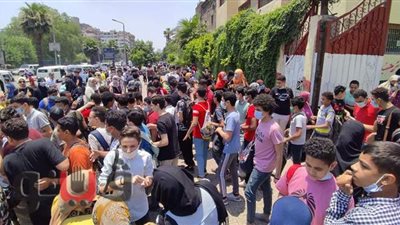 طلاب الإعدادية بالجيزة: «سؤال التعبير عن إنجازات مصر في آخر 5 سنوات» | فيديو