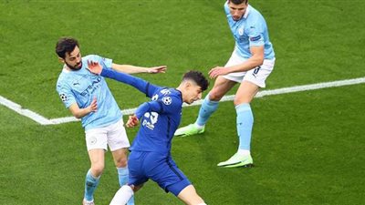 تفوق على صلاح.. مدافع مانشستر سيتي يقتنص جائزة الأفضل بالدوري الإنجليزي