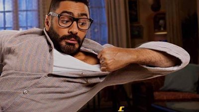 «مش أنا».. تامر حسني يطرح التريلر الرسمي لفيلمه الجديد| فيديو