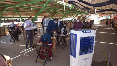 رئيس جامعة سوهاج يتفقد الامتحانات بكليتي التجارة والآداب | صور