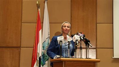 ياسمين فؤاد: تدهور 30% من البيئة البحرية.. و60% تحت التهديد