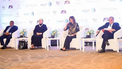 وزيرة الهجرة: نناقش اليوم تأثير أسواق المال كمصدر من مصادر التمويل لدى الشركات والمُصنعين