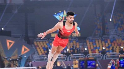 إصابة عمر العربي نجم منتخب الجمباز خلال مشاركته في كأس العالم