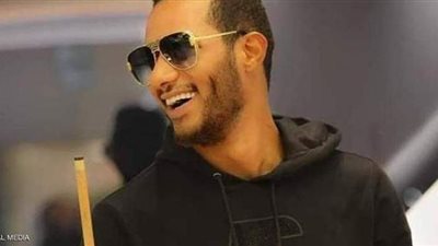 رواد السوشيال ميديا عن ترويج محمد رمضان لأغنيته الجديدة: عايش وهم العظمة | فيديو