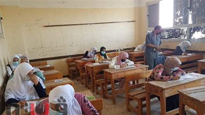109 آلاف و261 طالبا بالشهادة الإعدادية يؤدون امتحان الجبر والإحصاء في الدقهلية