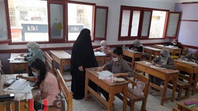 انتظام 51 ألفا و564 طالبًا بالإعدادية بلجان امتحان 