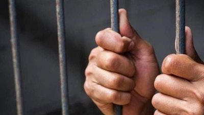حبس عاطل لاتهامه بالاتجار في ألعاب نارية بالقاهرة