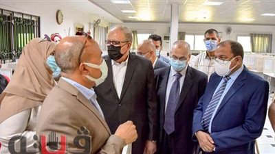 رئيس جامعة بني سويف يفتتح مركز الاختبارات الإلكترونية بكلية الطب البشري