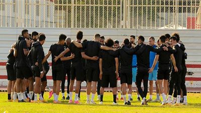 تدريبات تأهيلية للاعبي الزمالك في مجمع الصالات