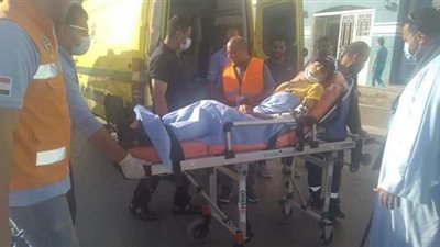 مستشفى العريش يستقبل جريحين فلسطينيين وعودة آخر لقطاع غزة