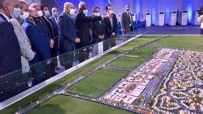 أول مدينة ذكية خضراء.. هشام طلعت مصطفى يدشن مدينة 