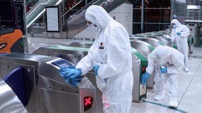 المترو يواصل تعقيم القطارات للحد من انتشار كورونا