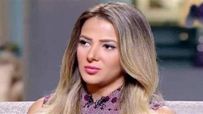 «دعائكم بيصبرنا».. دنيا سمير غانم تكشف تطورات الحالة الصحية لدلال عبد العزيز