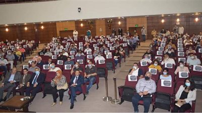 تعاون بين الجمارك وغرفة القاهرة لشرح آليات التسجيل المسبق للشحنات (ACI)