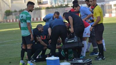 أخبار الرياضة: الأهلي يمدد عقدي هاني والسولية ويصدم أجايي.. إنقاذ لاعب مصري من الموت بالملعب.. دي بروين الأفضل بالدوري الإنجليزي