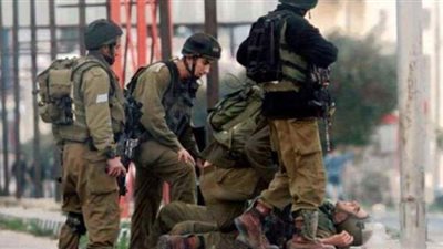 عاوز يبعده عن صديقته وقت الخدمة.. جندي إسرائيلي يقتحم مكتب قائده ويطعنه بسكين