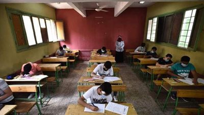 امتحانات الشهادة الإعدادية اليوم.. سهولة العلوم تمنح التلاميذ الابتسامة.. صعوبات في 