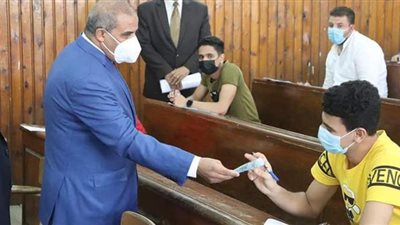 رئيس جامعة الأزهر يتفقد لجان اللغات والترجمة.. ويشيد بمستوى خريجيها