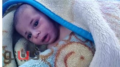 العثور على طفلة داخل شنطة بمدخل قرية في الغربية| صور