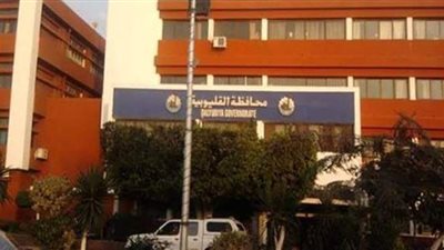 سقوط عامل أثناء تجديد مبنى محافظة القليوبية