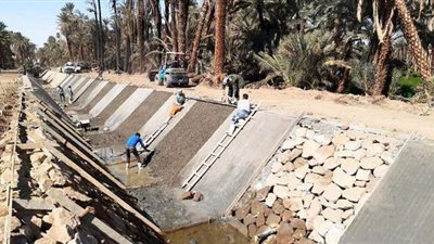 تبطين ترعة فرع الديروطية الأيسر بالمنيا