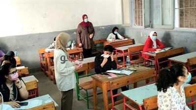 102 ألف يؤدون امتحان الجبر بالشهادة الإعدادية بالمنيا