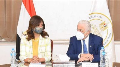 وزيرة الهجرة: إتاحة كتب الدين وقبول الآخر لأبنائنا بالخارج لحمايتهم من التطرف