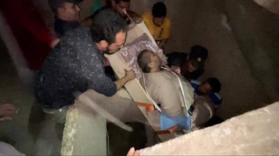 الحماية المدنية بالقليوبية تتدخل لنقل مريض وزنه 270 كيلو جرام