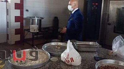 غلق 14 منشأة غذائية وإعدام نصف طن أغذية بالشرقية