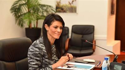 وزيرة التعاون الدولي تبحث مع وزير المالية الفرنسي الحزمة التمويلية الجديدة