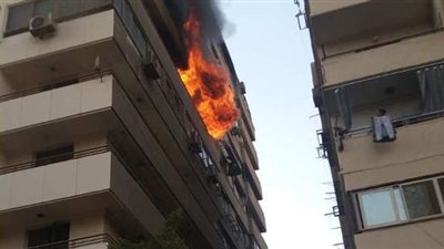 الحماية المدنية تدفع بـ5 سيارات إطفاء للسيطرة على حريق المركز التجاري العراقي | صور