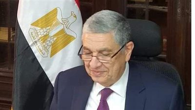 شاكر: تخصيص 7650 كيلومترا مربعا لتنفيذ مشروعات الطاقة المتجددة