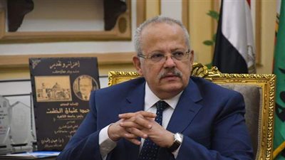 الخشت: طبقنا كافة الإجراءات الاحترازية داخل اللجان.. 5 مقرات بالحرم الجامعي لتلقى لقاح كورونا.. والامتحانات في مستوى الطالب المتوسط