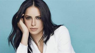 رسالة جديدة من آمال ماهر بعد اعتزالها الفن