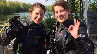 توأم تنقذ أختها من تمساح في المكسيك